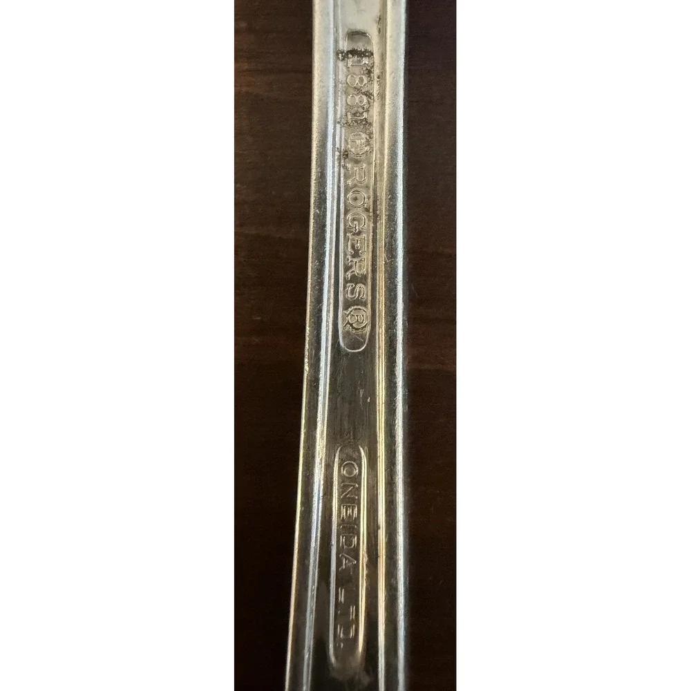 Oneida 1881 Rogers Floral Queen Silverplate Serving Spoons Set of 2 Vintage